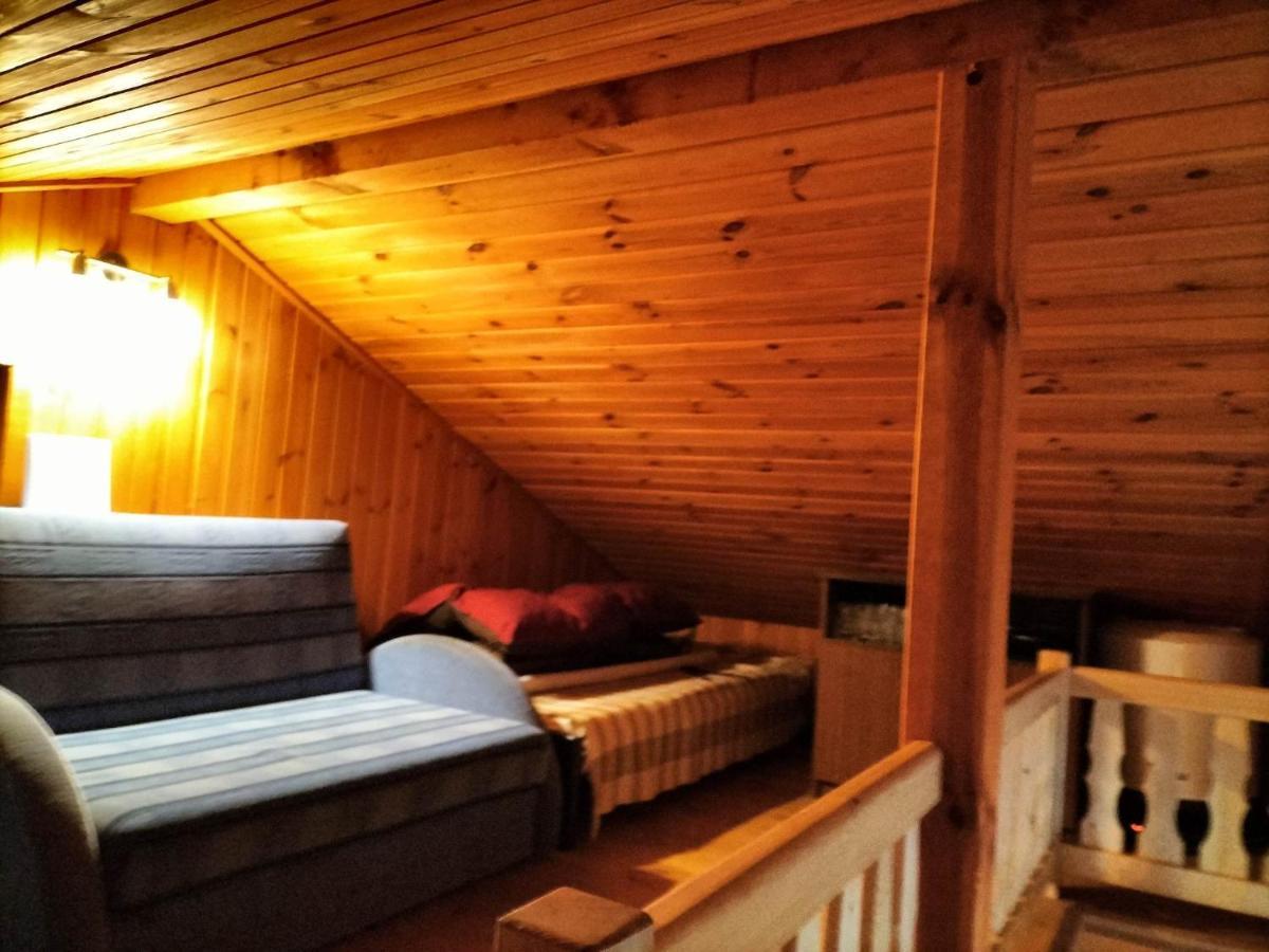 Domek Nad Jeziorem Osieczna Esterno foto